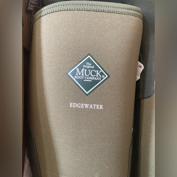 Muck Edgewater Boots, Size 12 Men, 13 Women - Picture 2 of 6